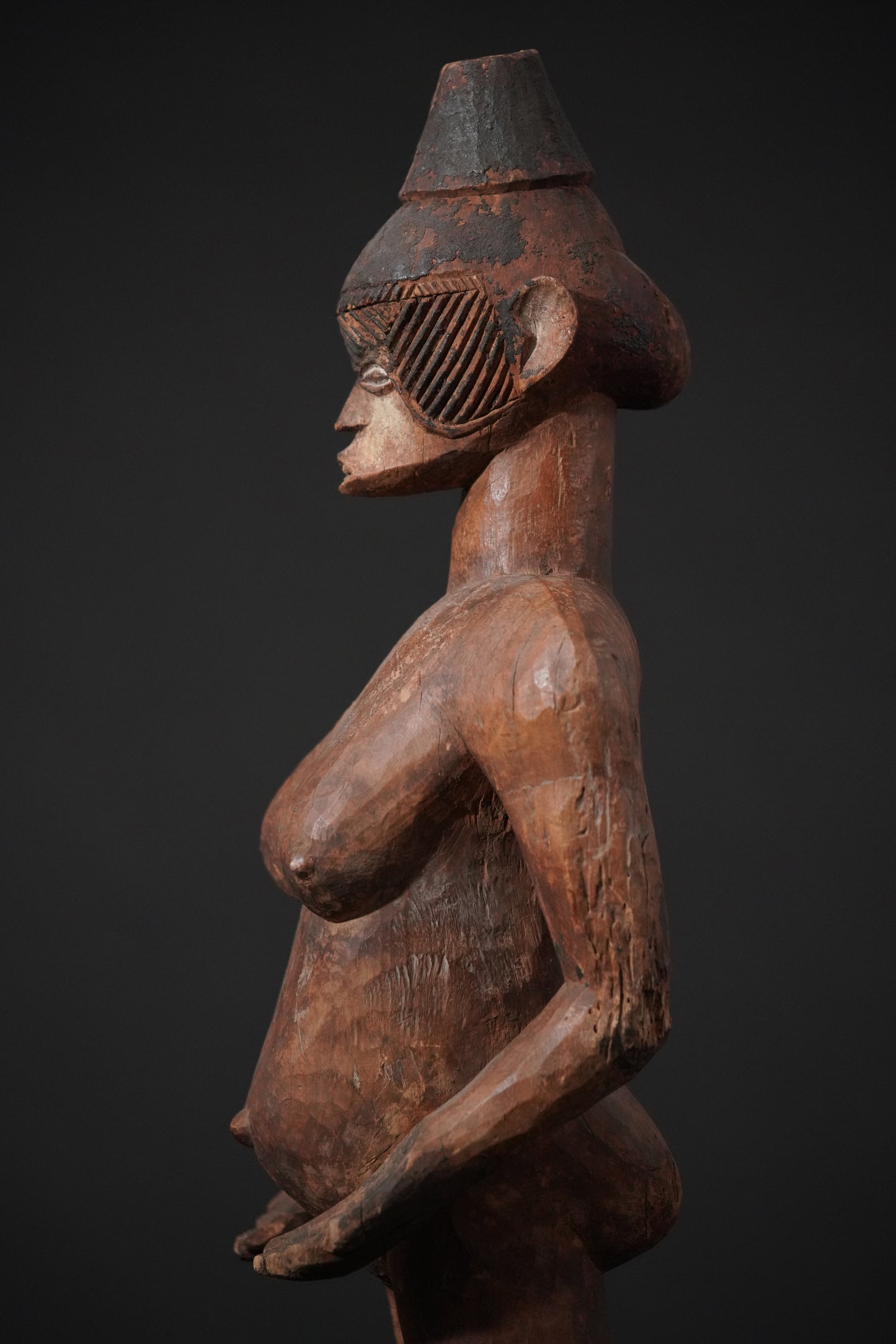 A big female Igbo Alusi Statue