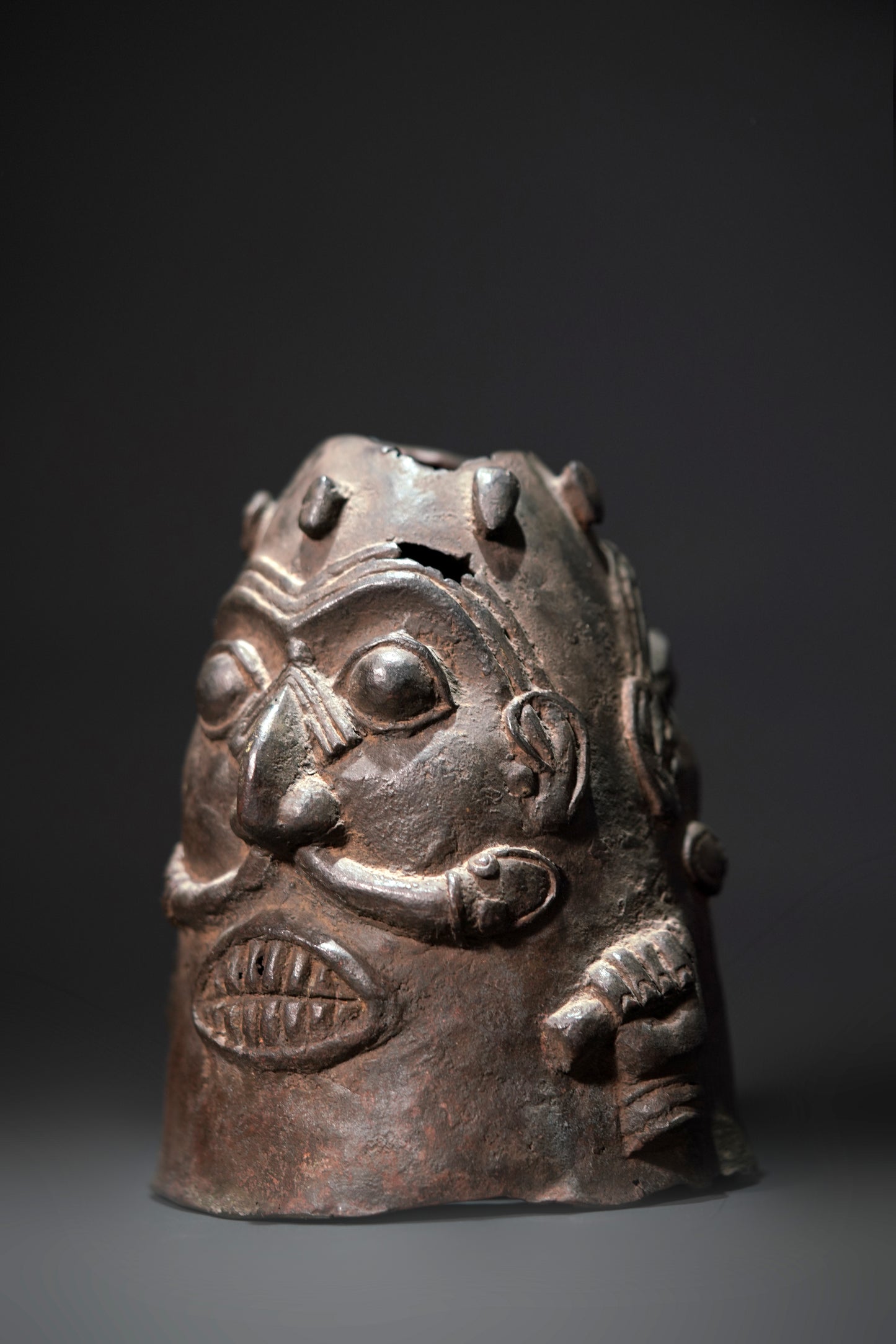 An early double-faced Benin bronze head
