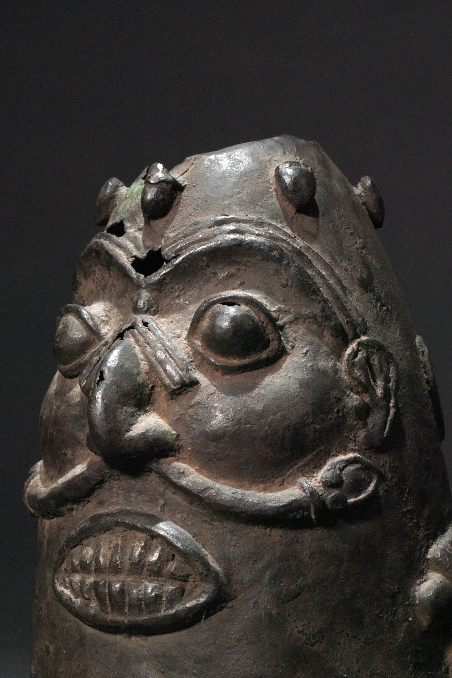 An early double-faced Benin bronze head