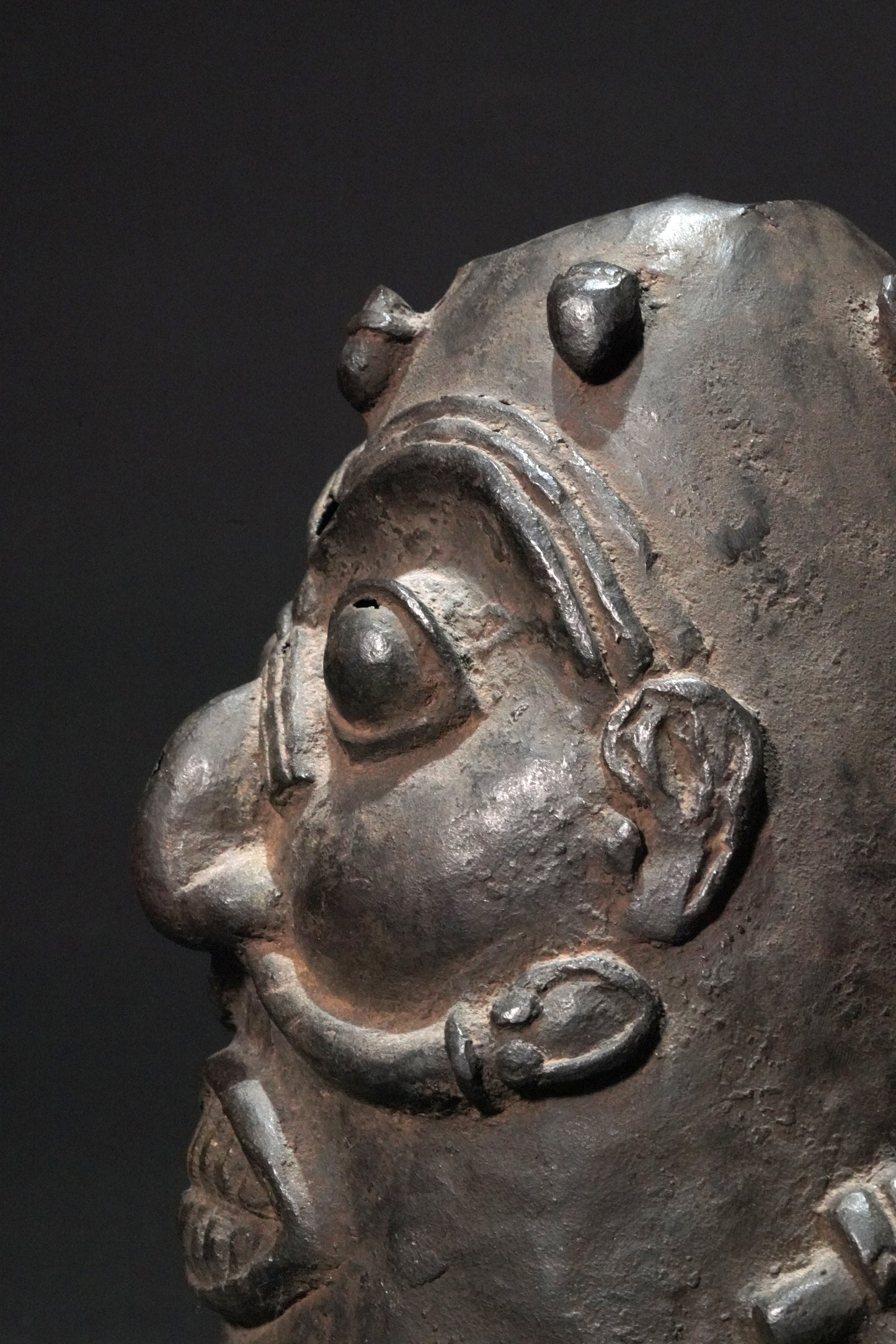 An early double-faced Benin bronze head