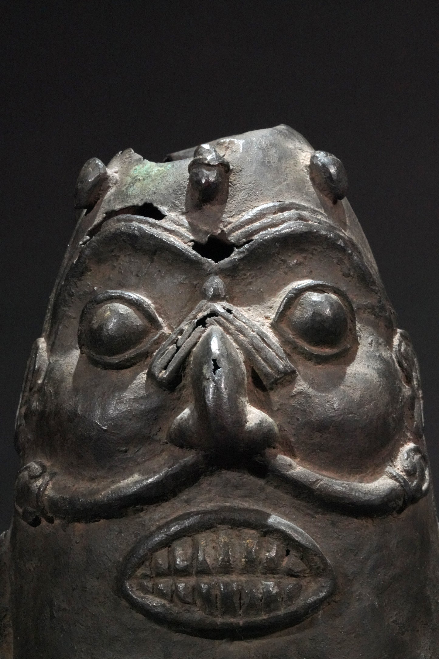 An early double-faced Benin bronze head