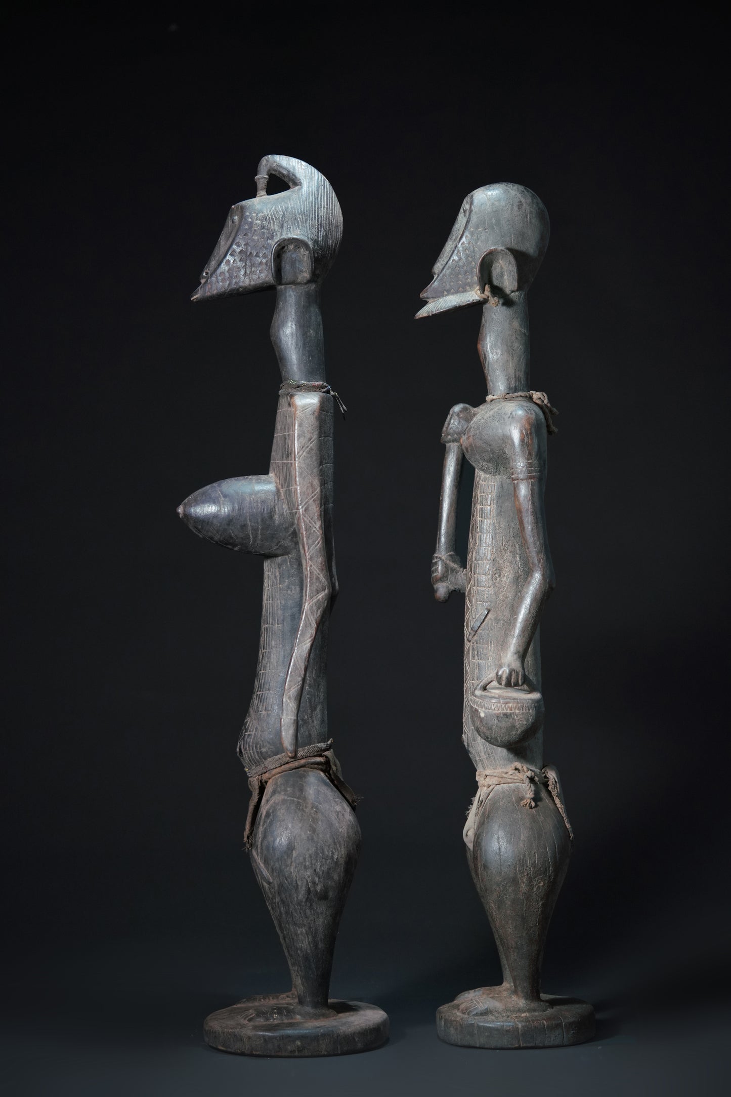 A Bamana Couple, The female "Do N'yeleni"