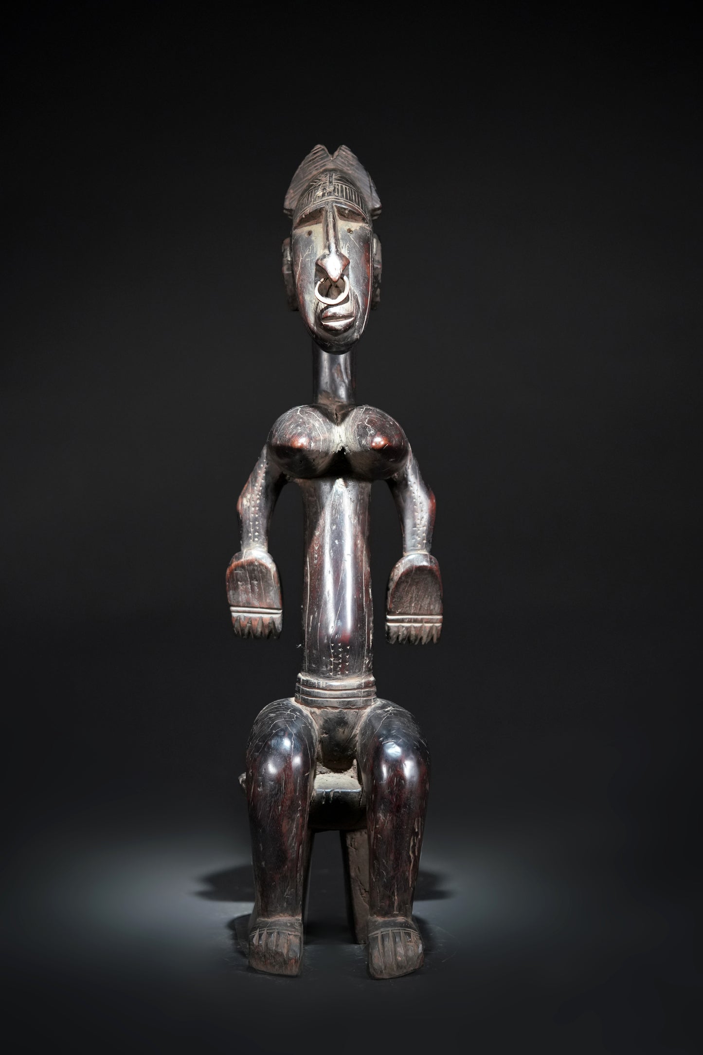 A female Kala (Bamana) sculpture