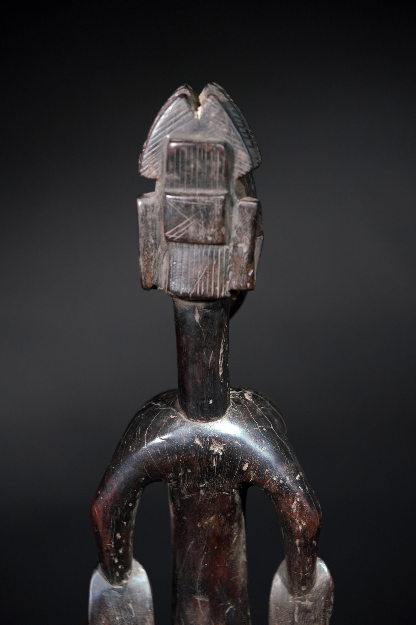 A female Kala (Bamana) sculpture