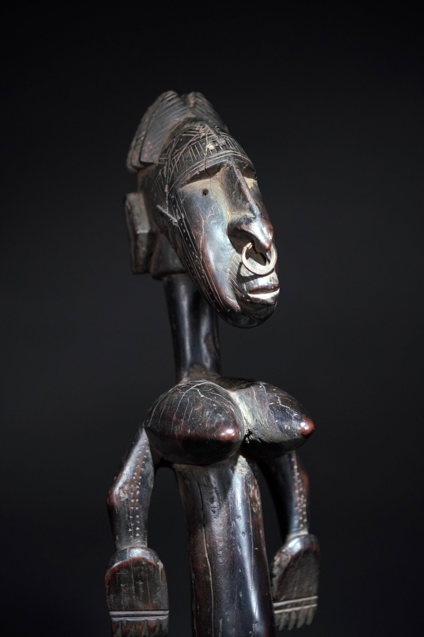 A female Kala (Bamana) sculpture