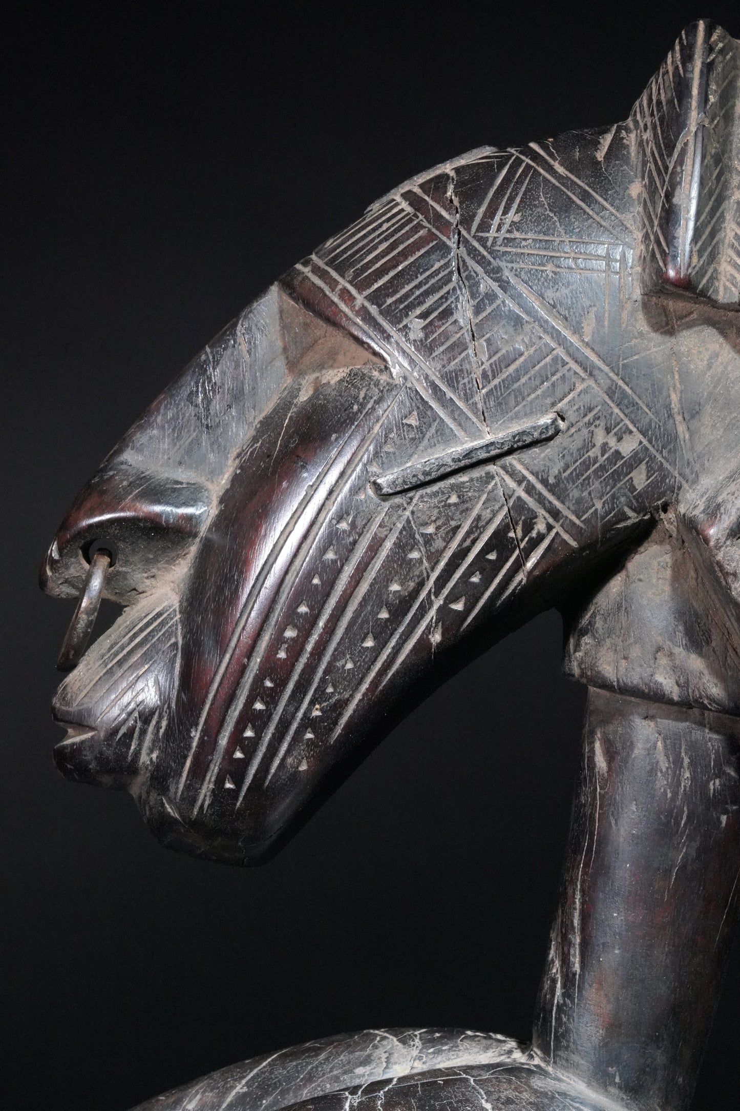 A female Kala (Bamana) sculpture