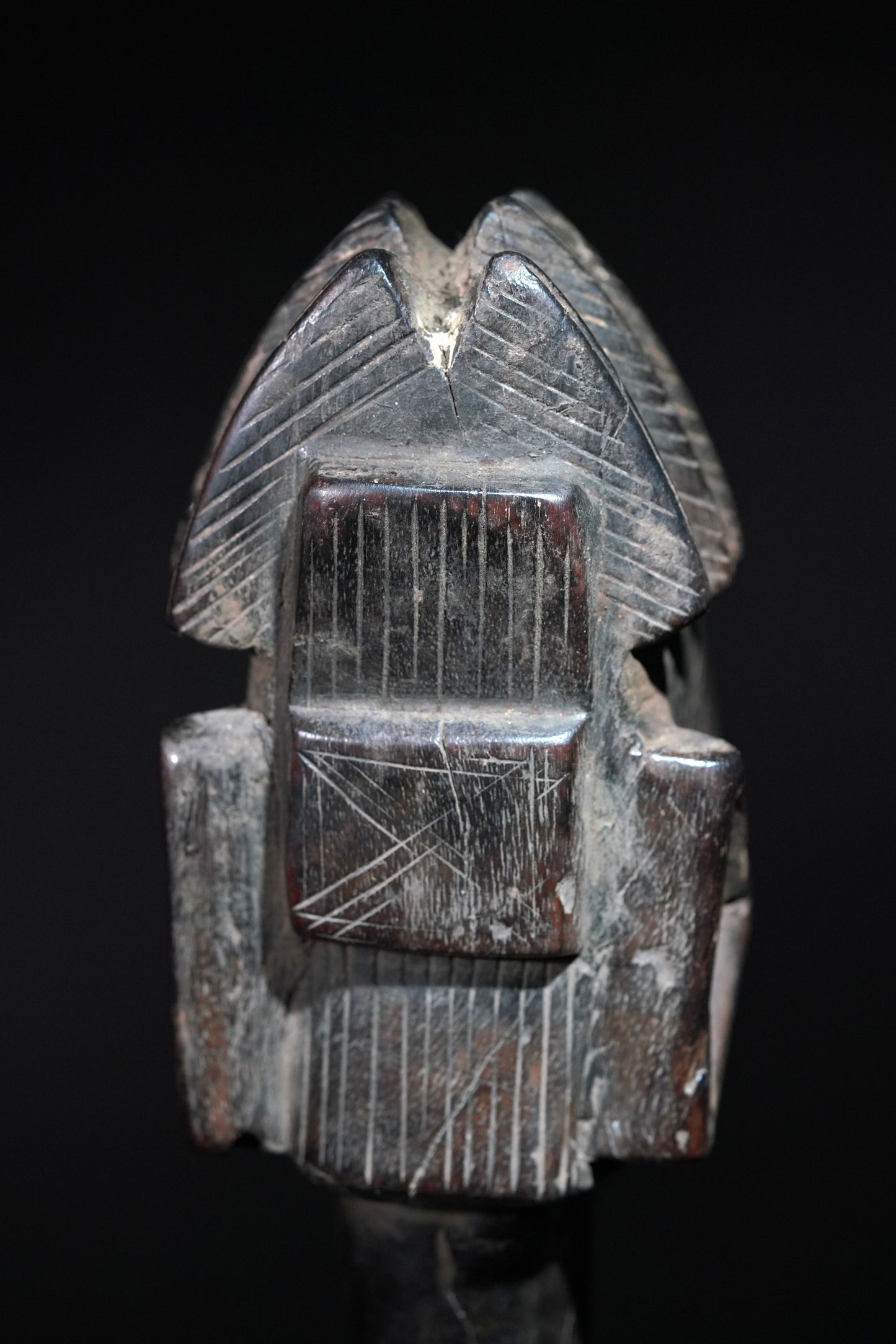 A female Kala (Bamana) sculpture