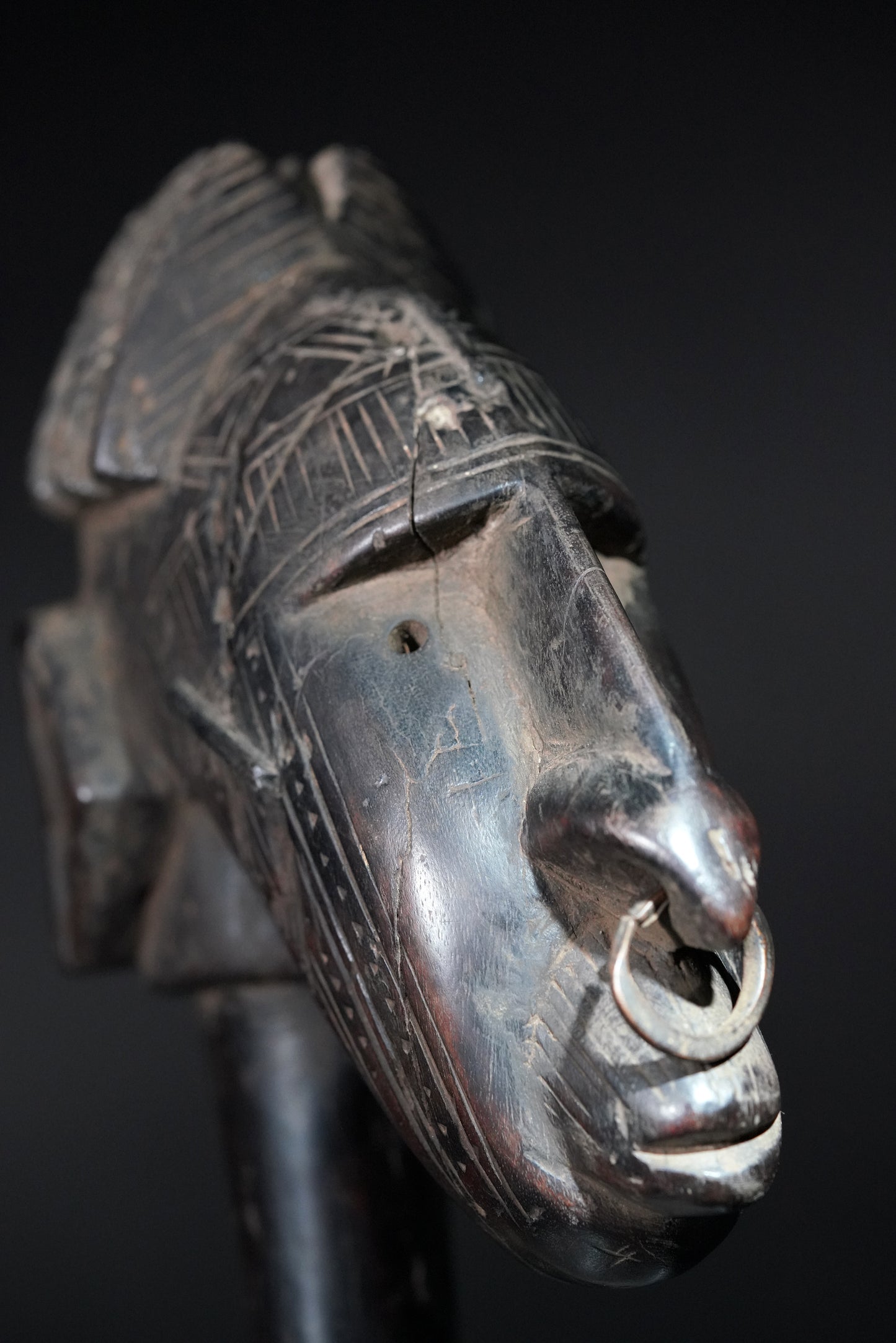 A female Kala (Bamana) sculpture