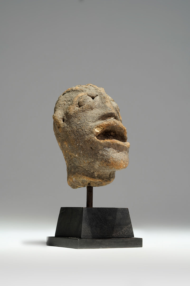A fragmentary Komaland terracotta head