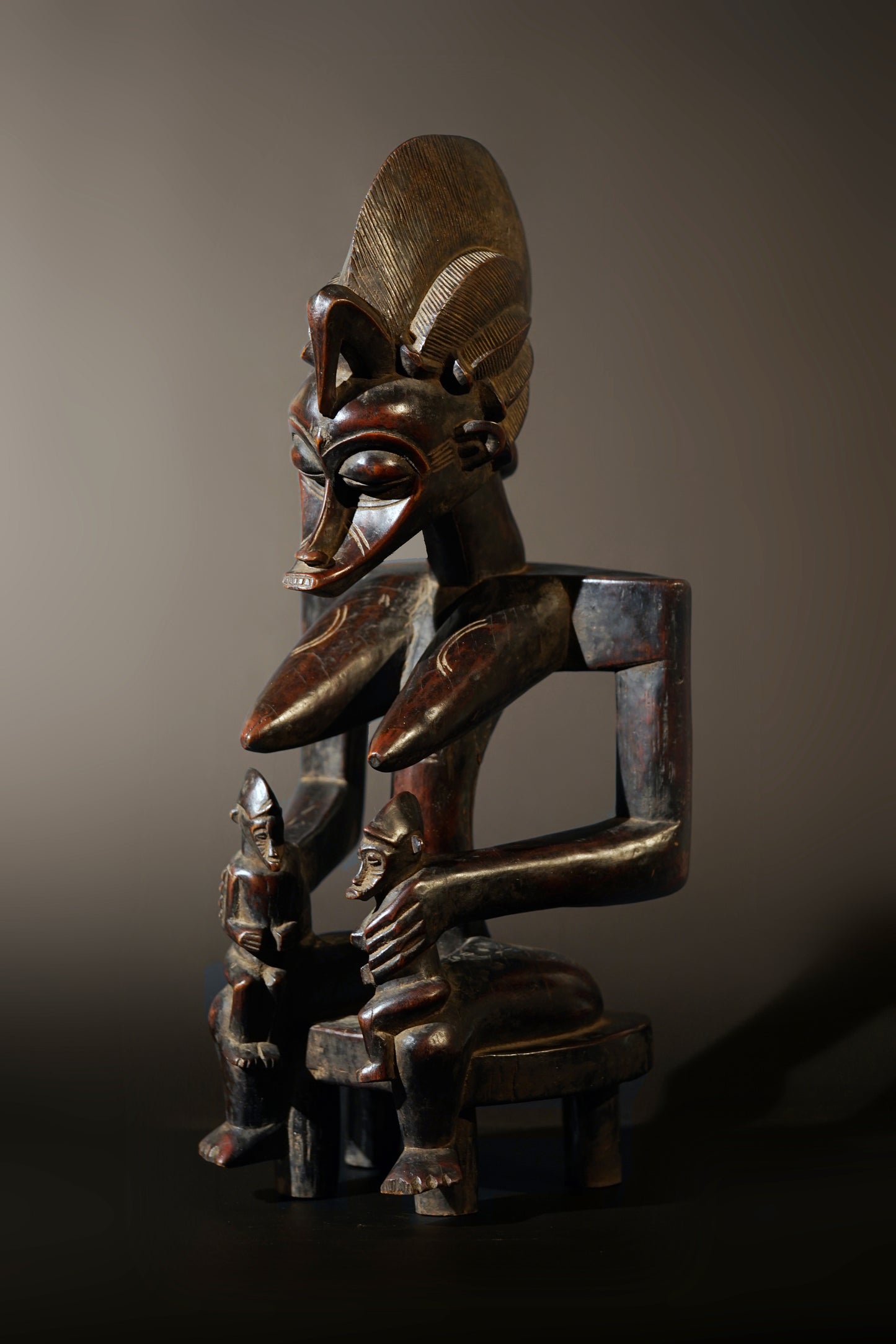 A remarkable Senufo maternity
