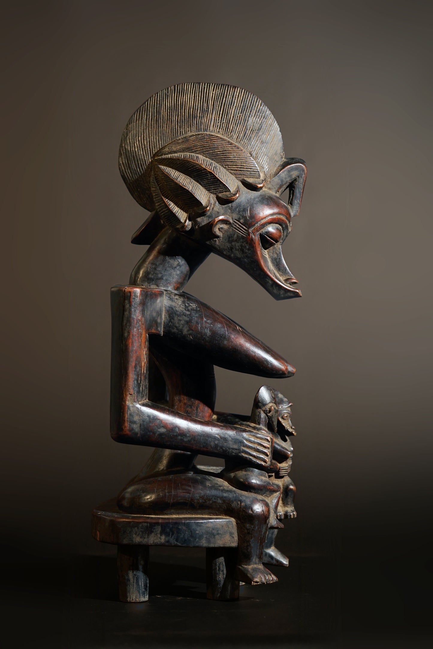 A remarkable Senufo maternity
