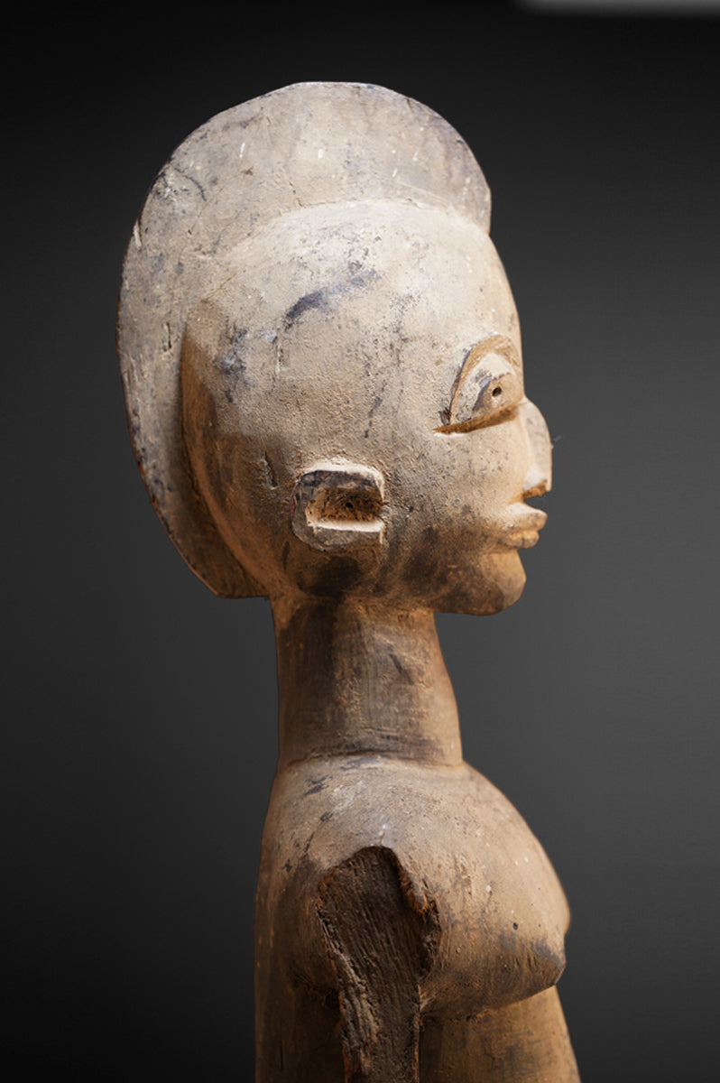 A fragmentary Lobi sculpture