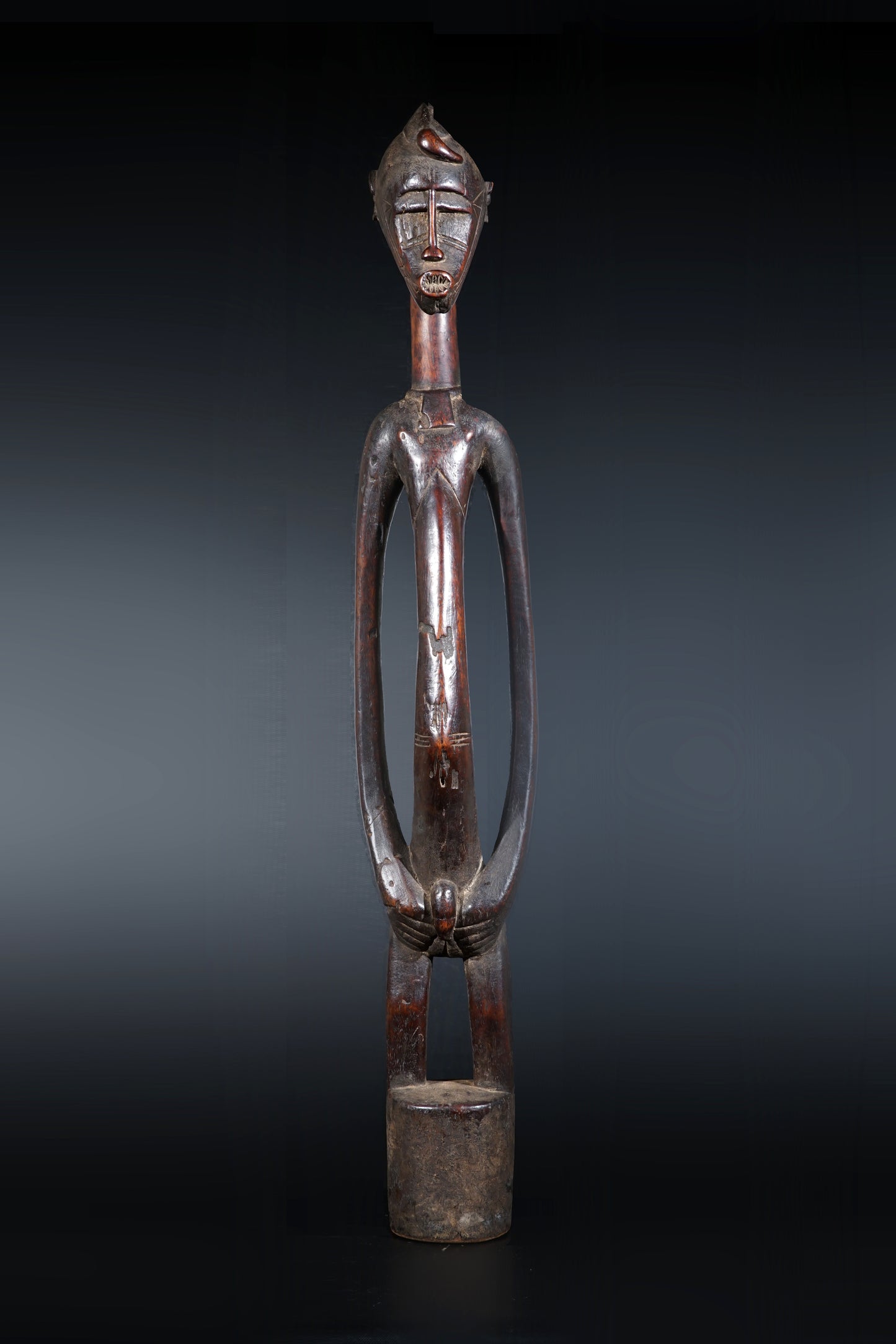 A male Senufo Rhythm Pounder
