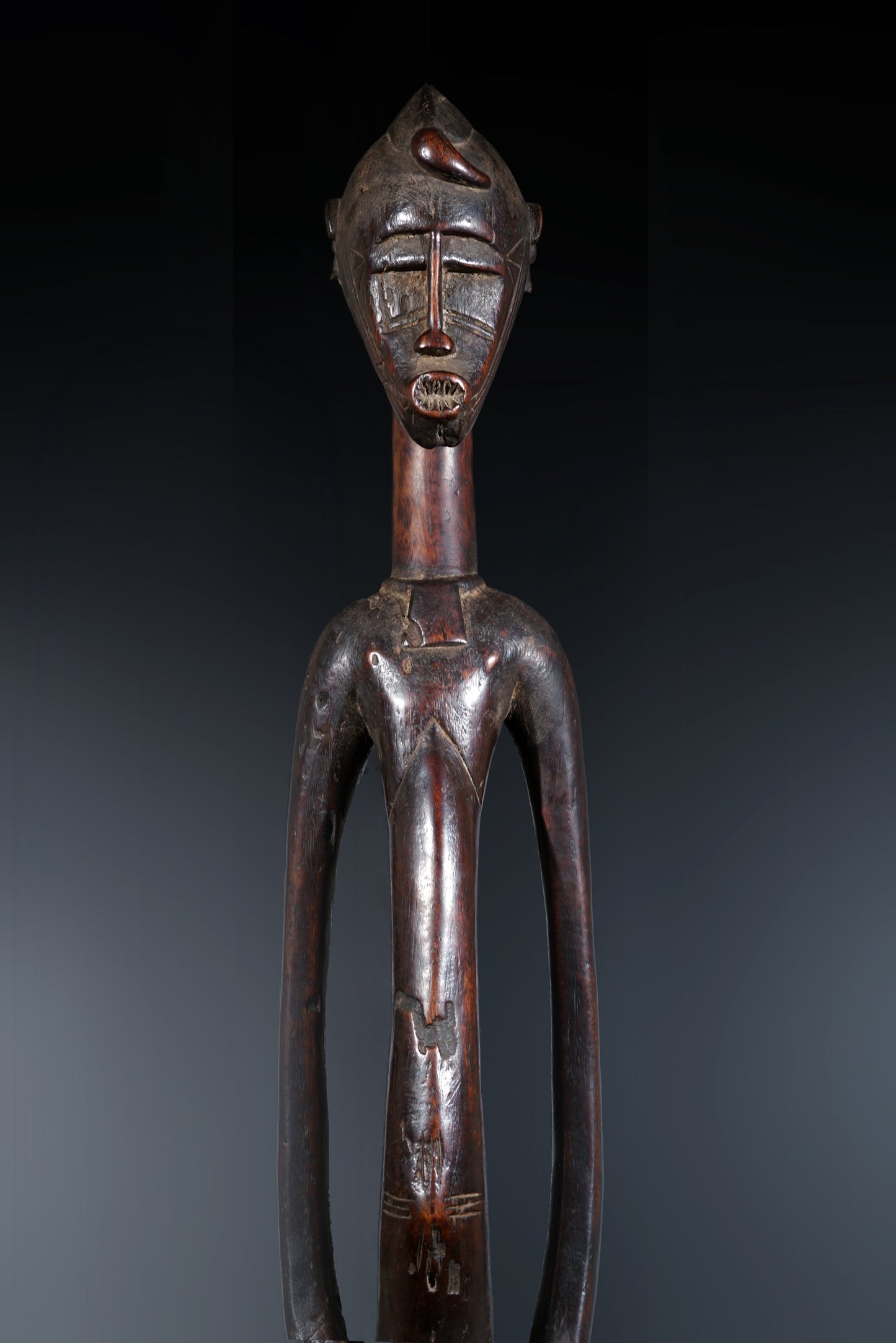 A male Senufo Rhythm Pounder