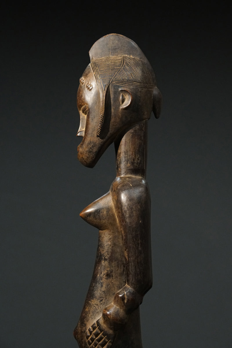 A rare female Guro sculpture