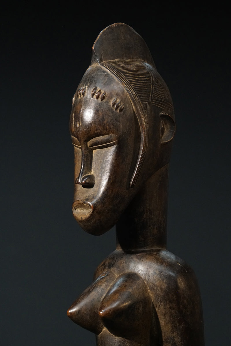 A rare female Guro sculpture