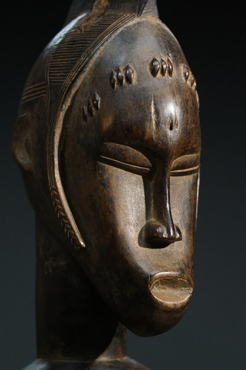 A rare female Guro sculpture