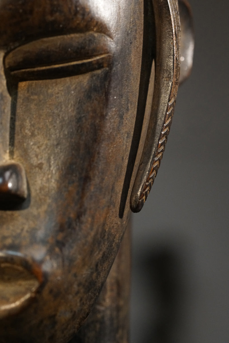 A rare female Guro sculpture
