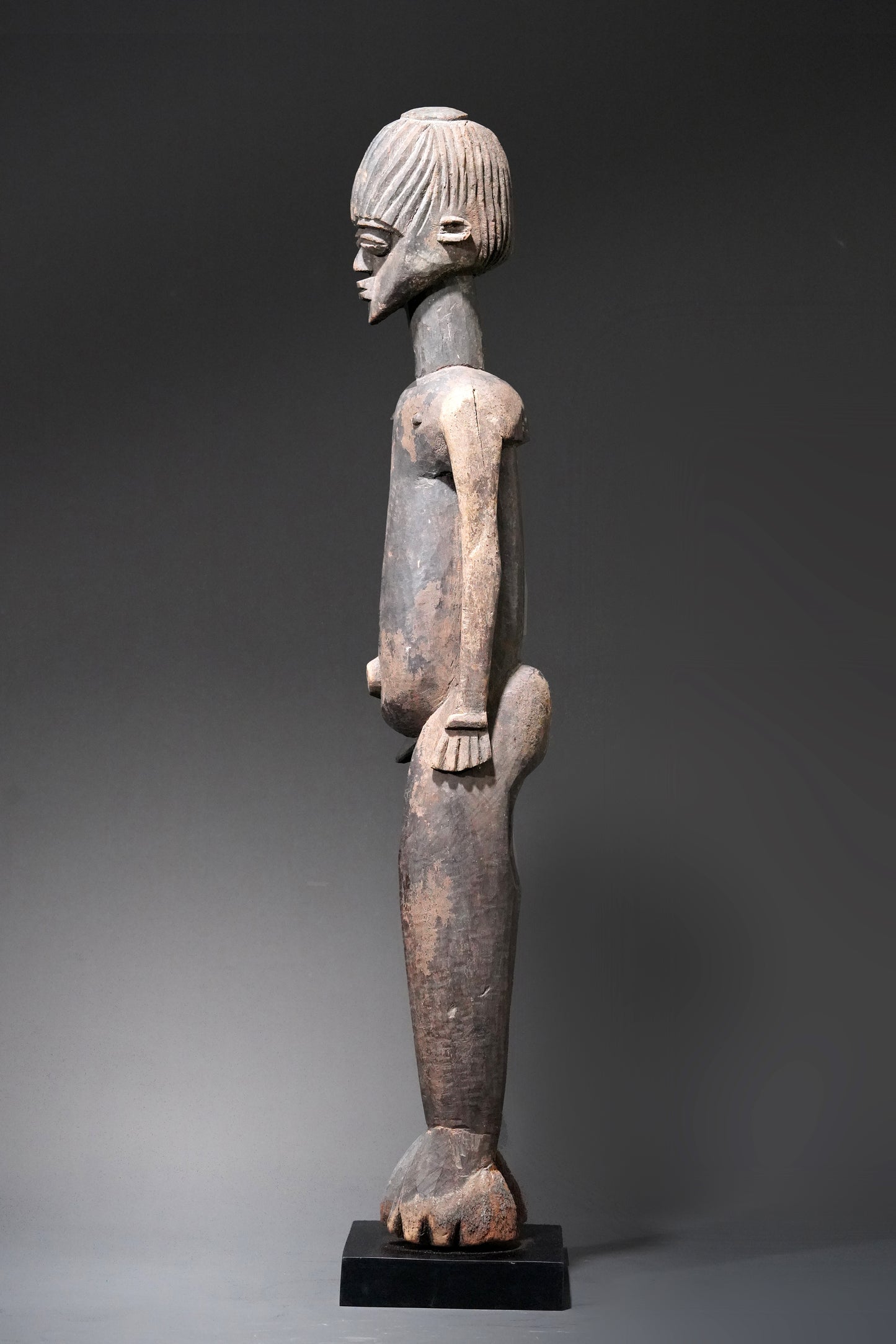 A male Lobi sculpture