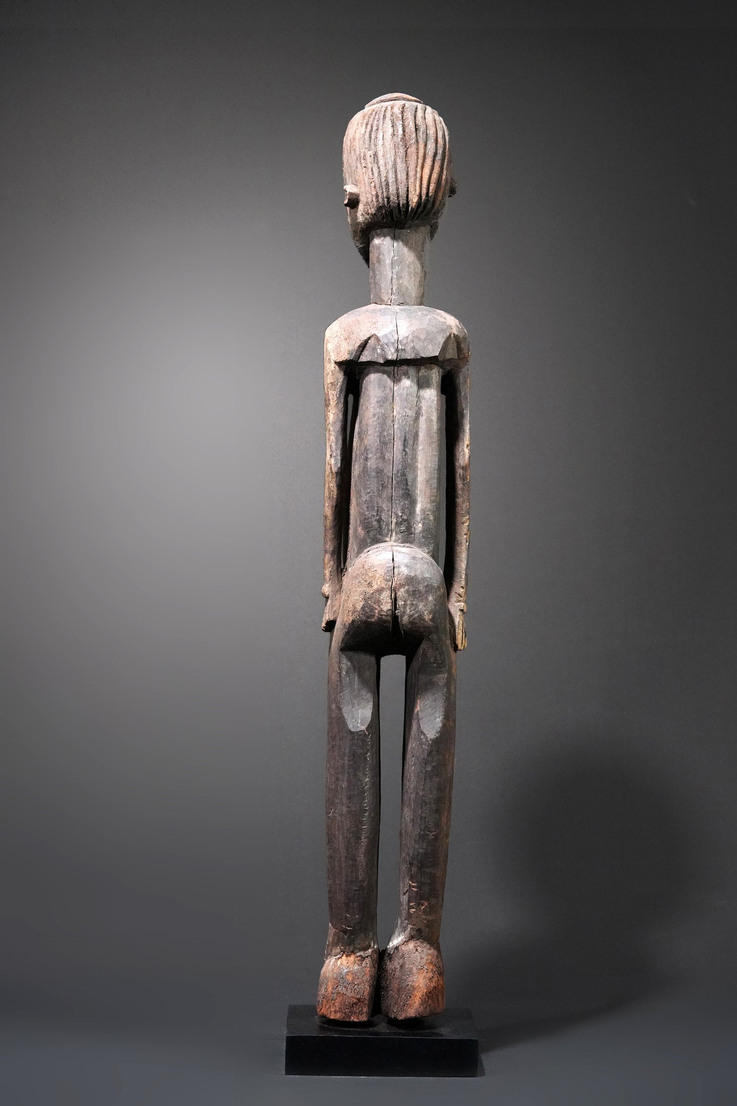 A male Lobi sculpture