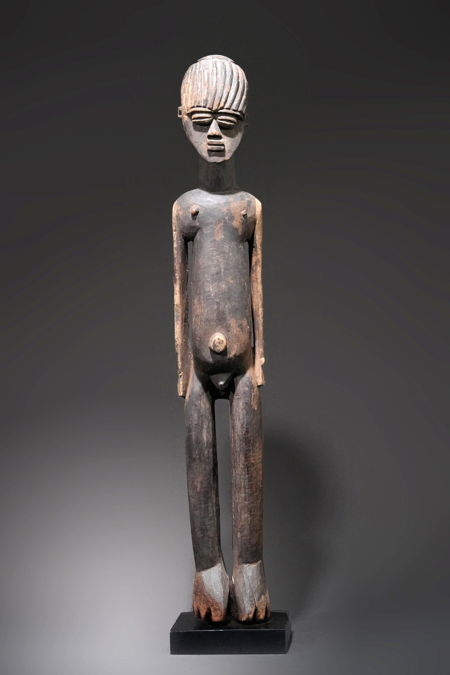 A male Lobi sculpture