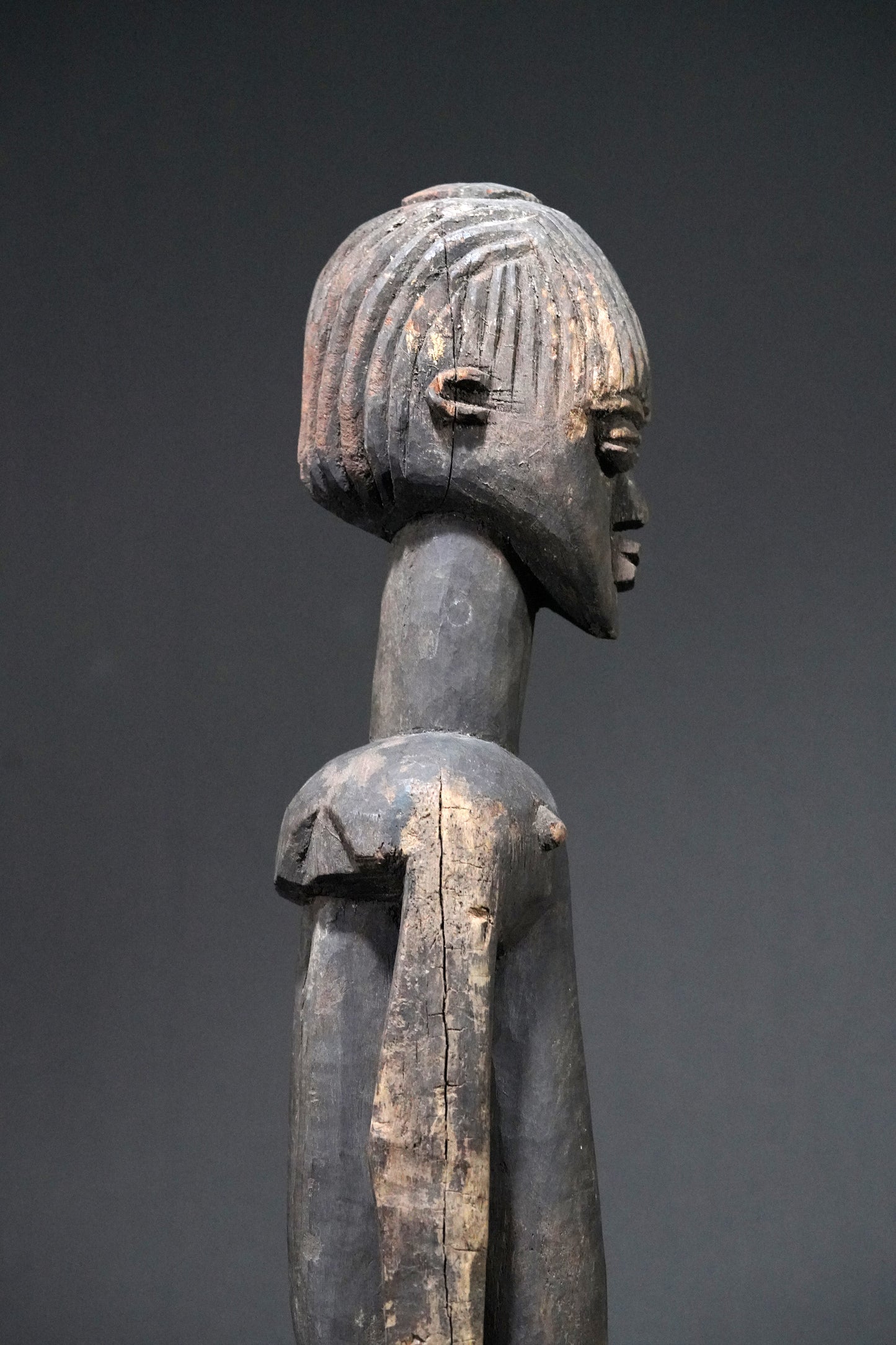 A male Lobi sculpture