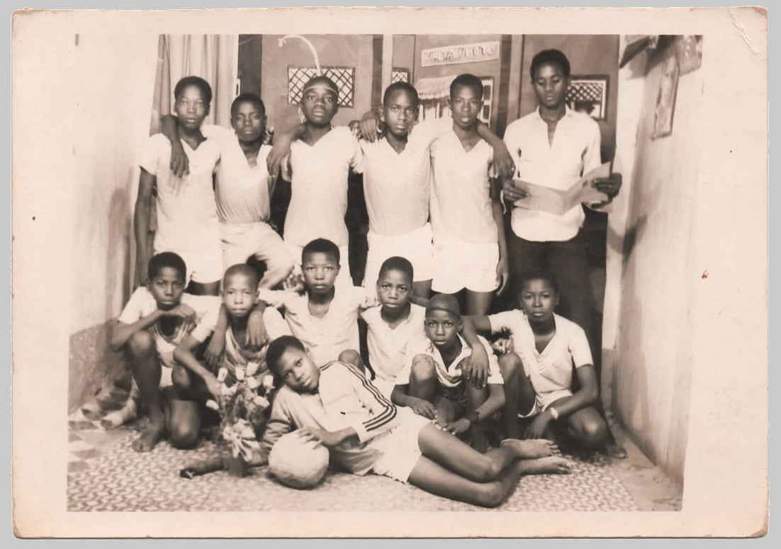 Sixteen original photos by Malick Sidibé and others