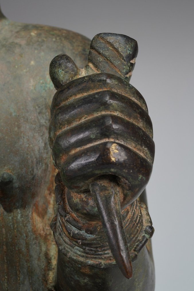 A Bronze sculpture in the style of Tada