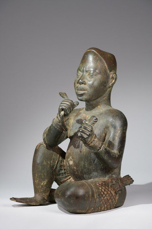 A Bronze sculpture in the style of Tada
