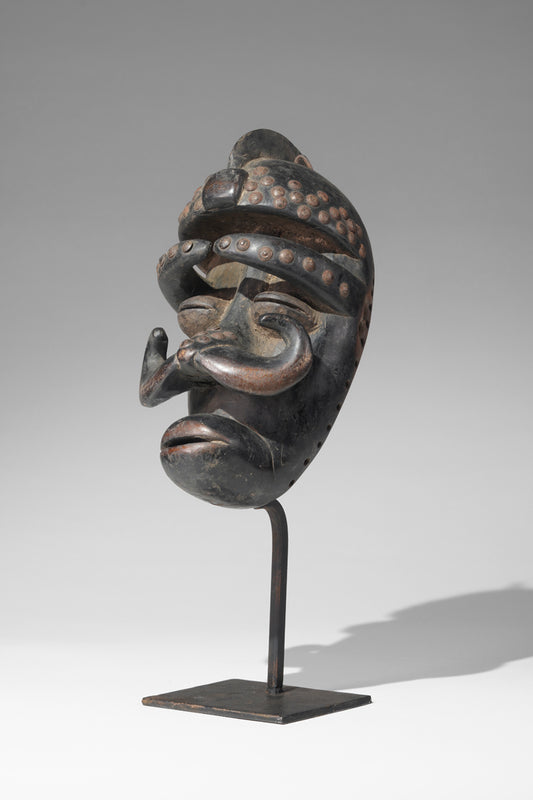 A Bete mask