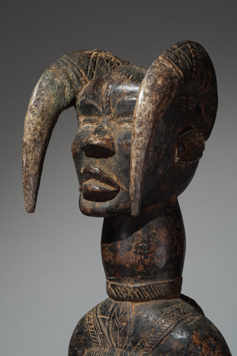 A Dan/Guerré sculpture