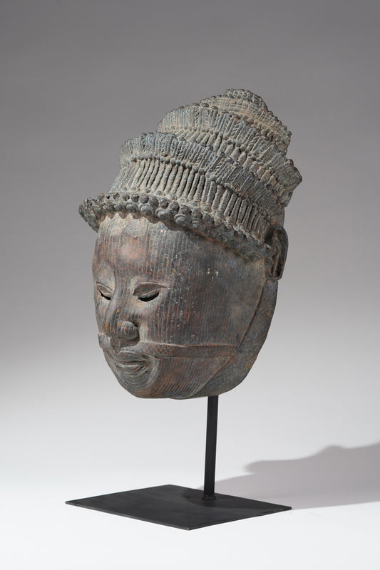 A (funeral) mask
