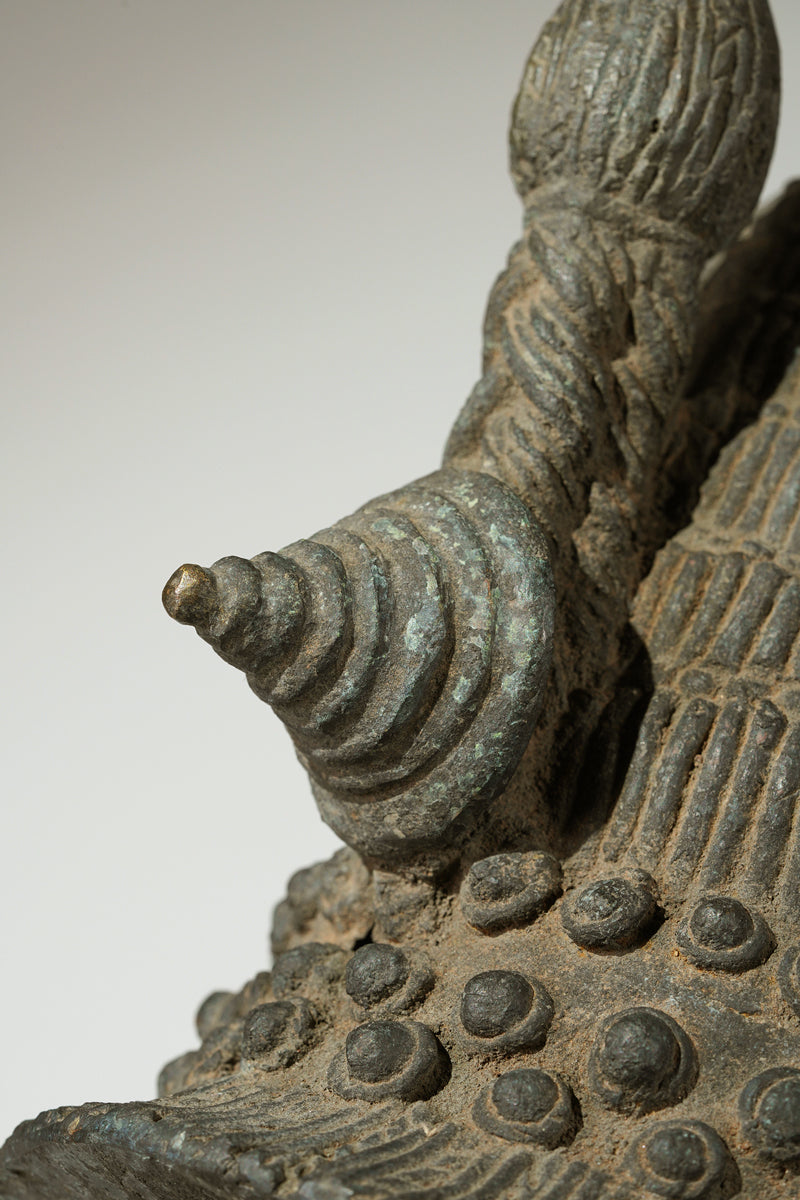 A bronze head of Lajuwa