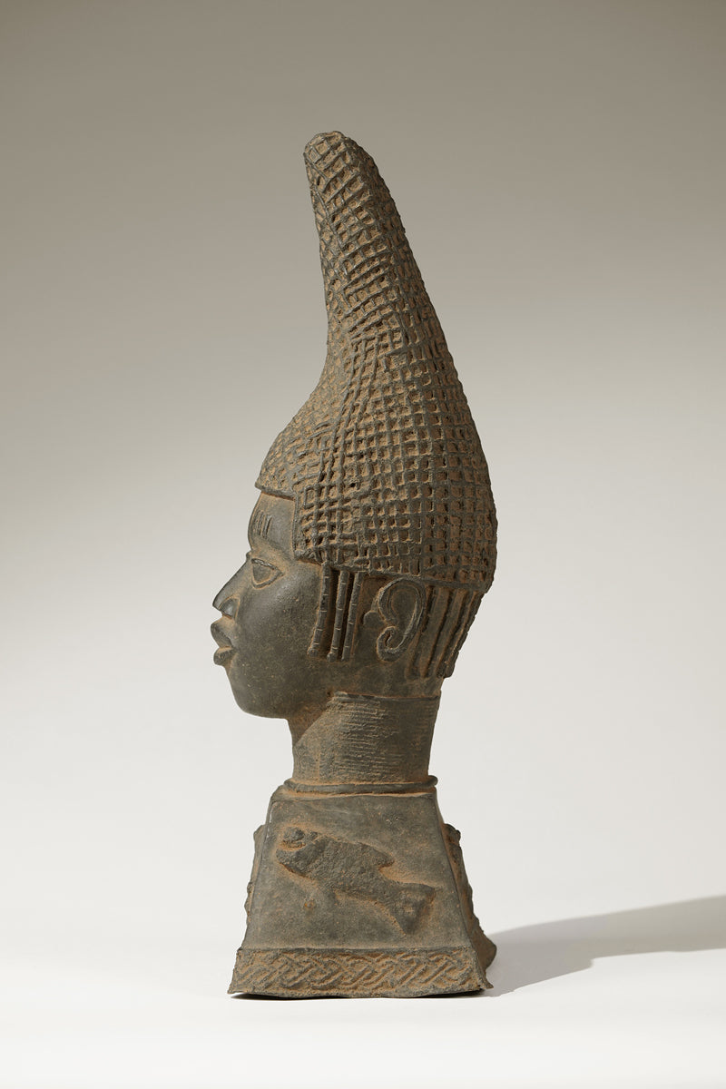 An bronze head of Queen Idia