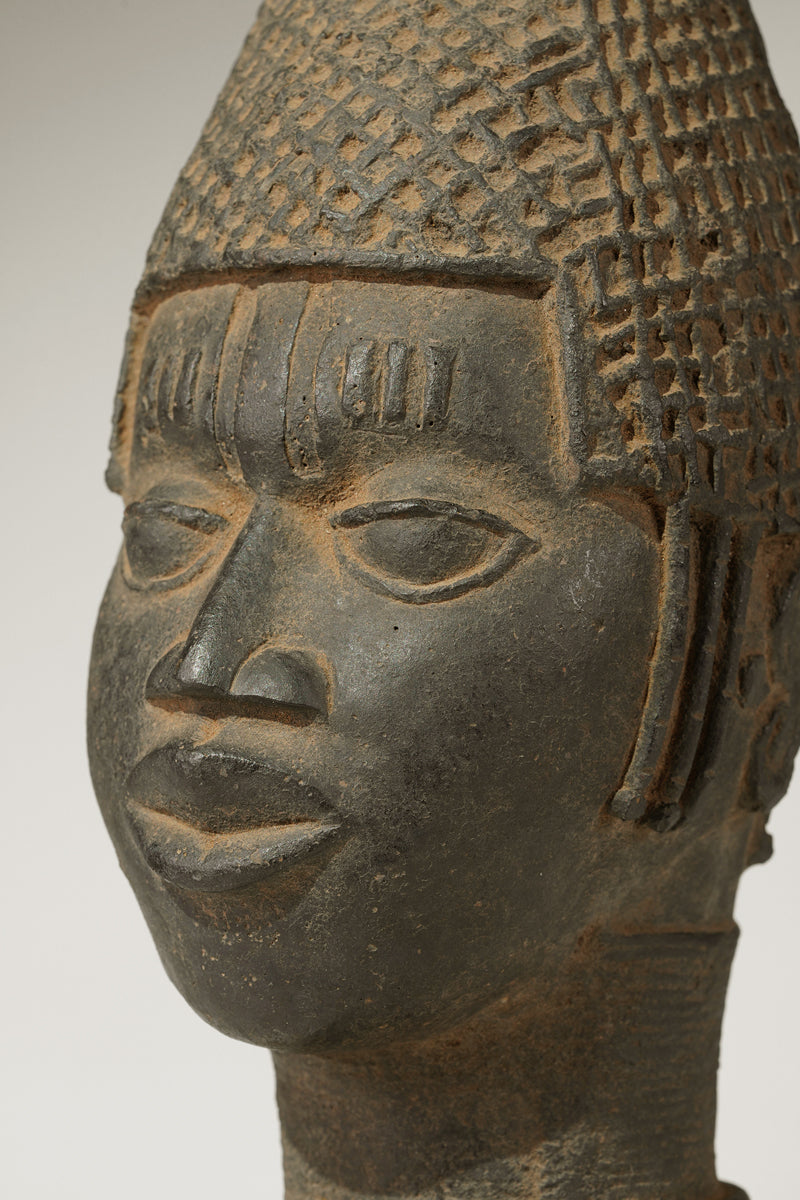 An bronze head of Queen Idia