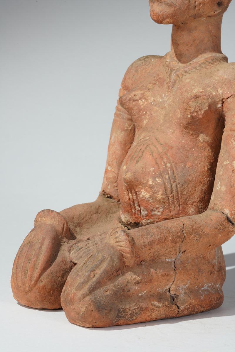 A Djenne terracotta figure