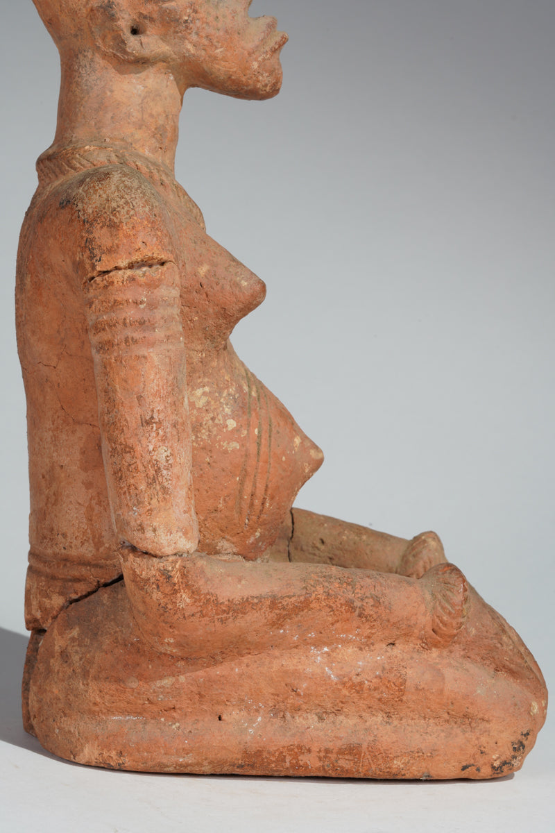 A Djenne terracotta figure