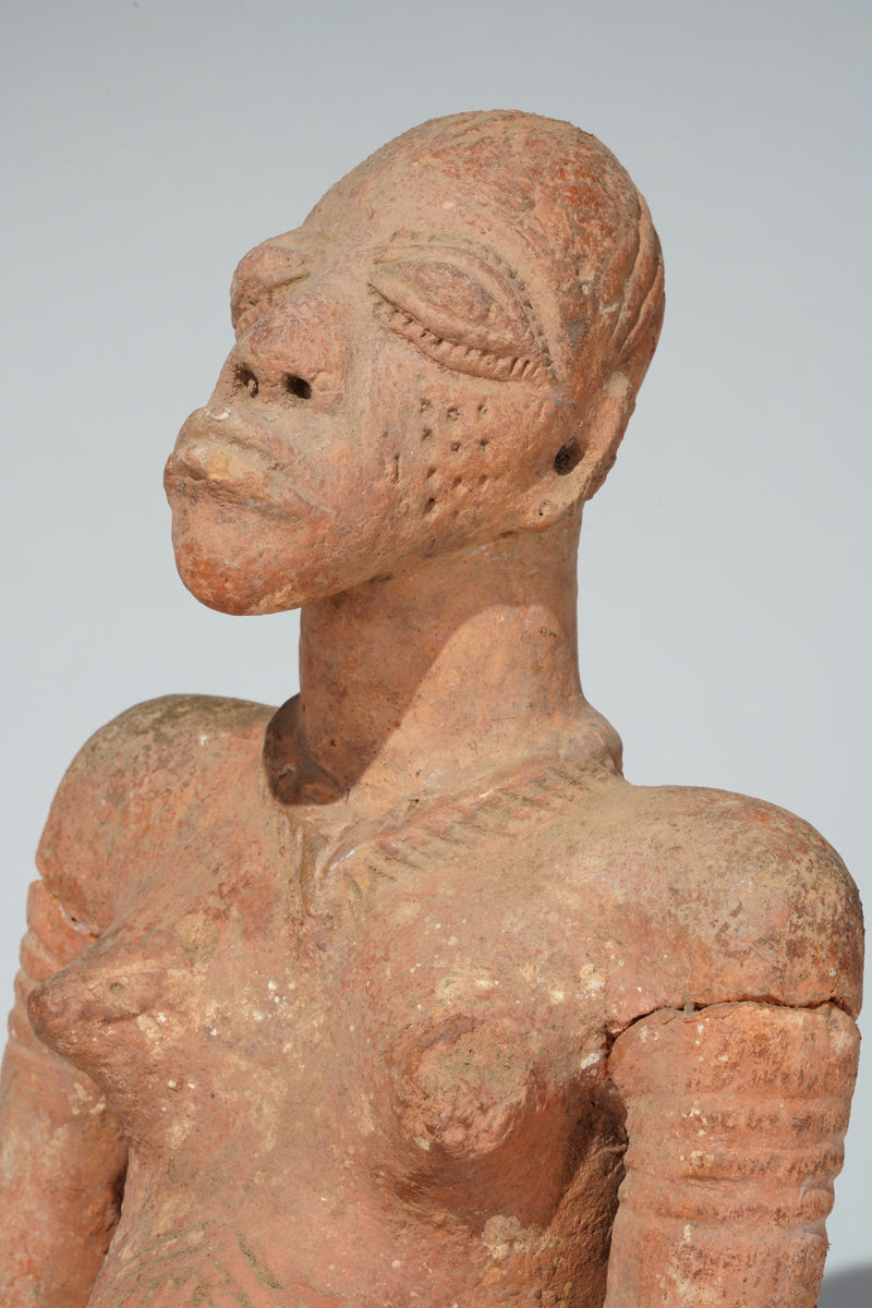 A Djenne terracotta figure