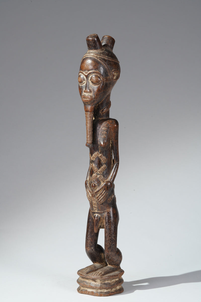 A royal Baule statue couple