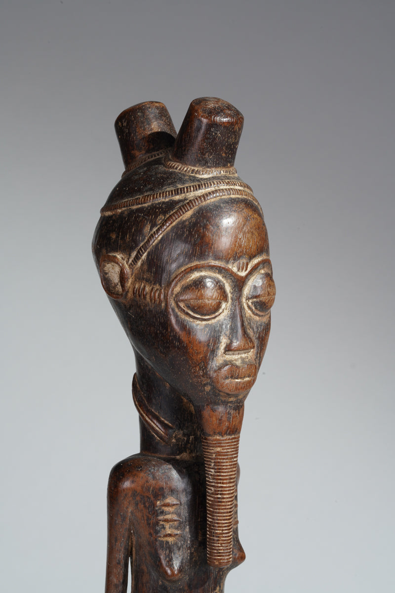 A royal Baule statue couple