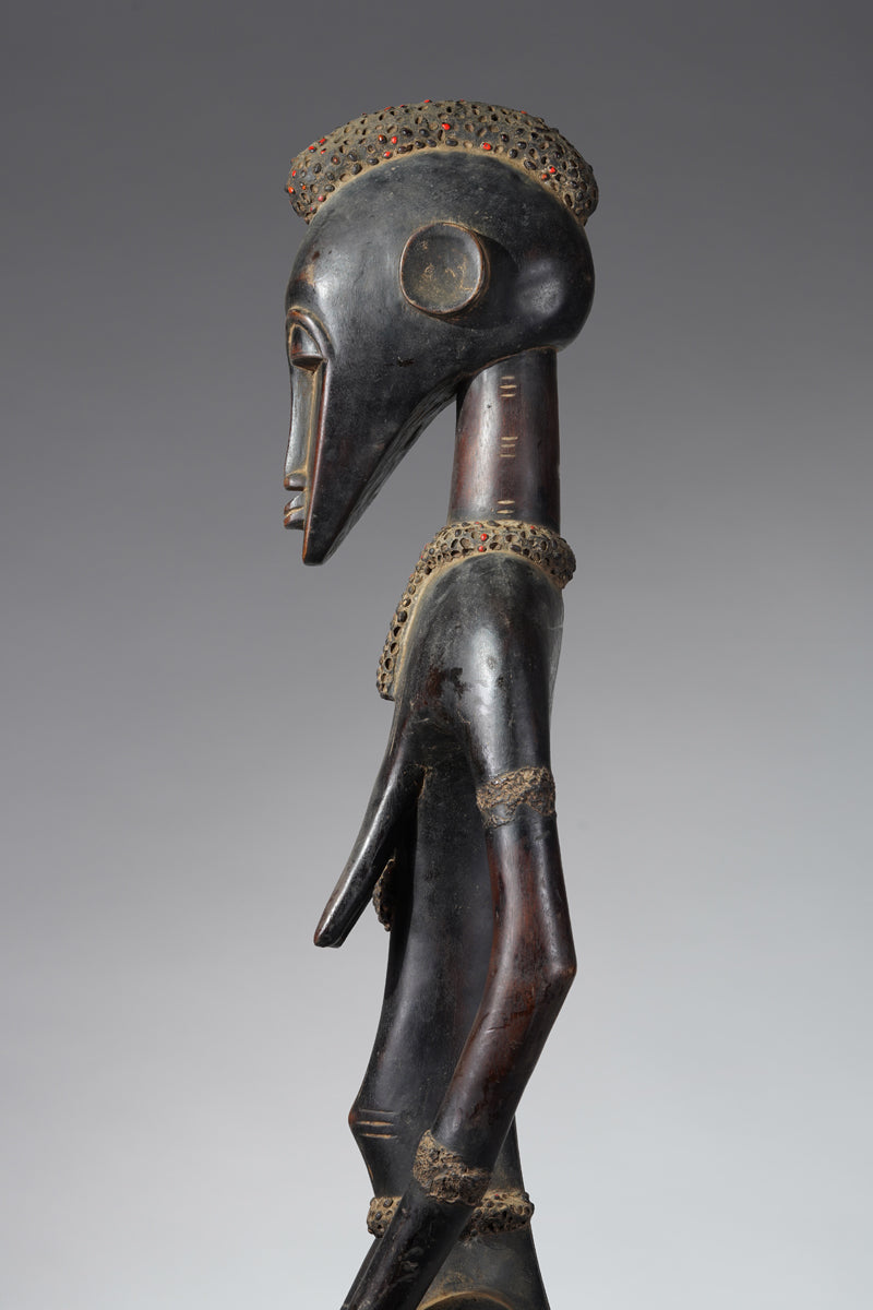 A female Senufo Rhythm pounder