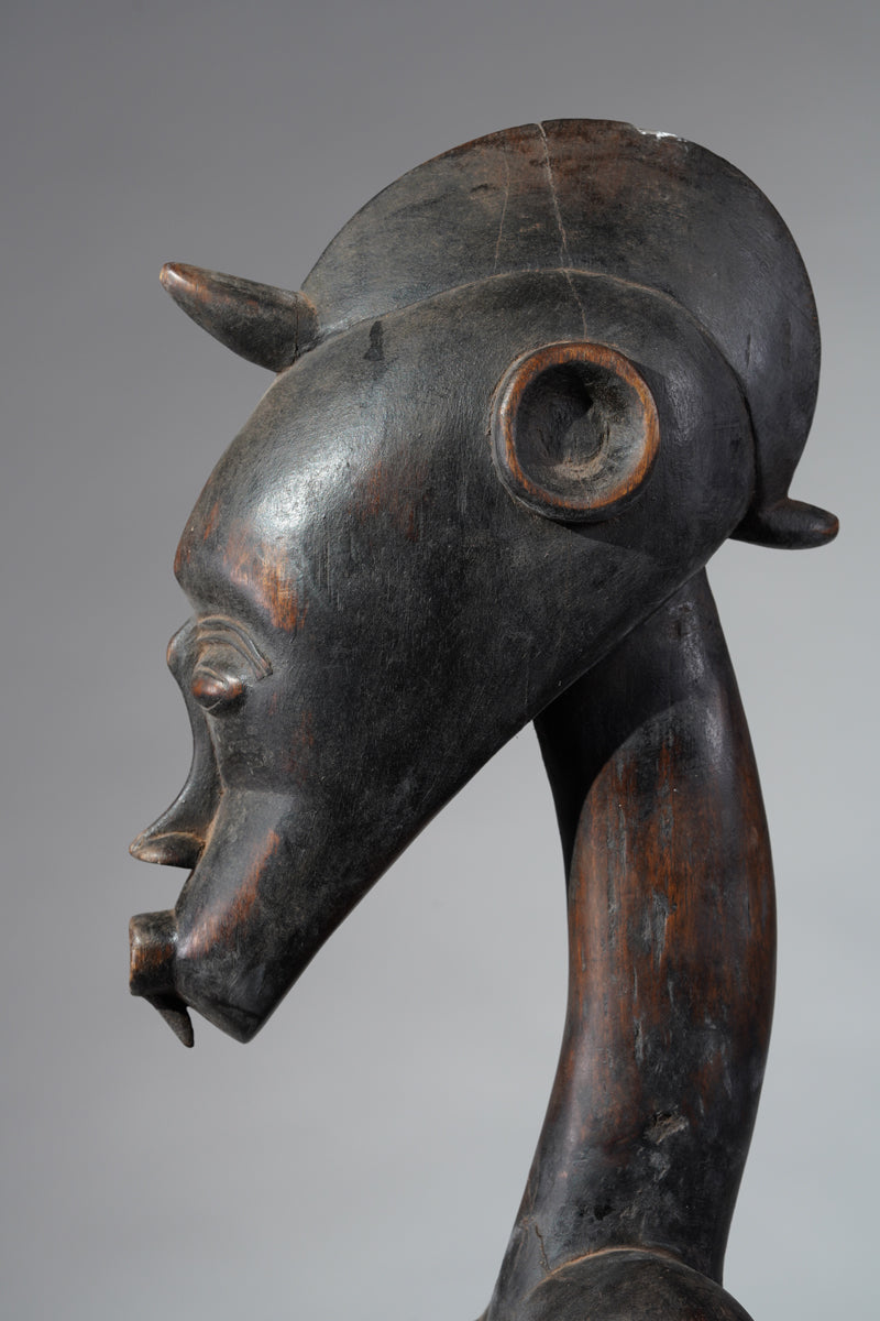 A female Senufo Rhythm pounder - called Débéle