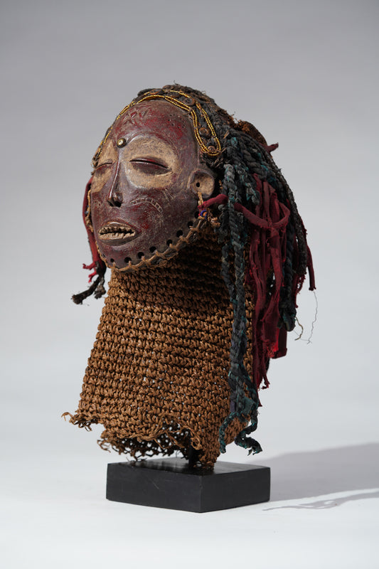 Chockwe Maiden mask