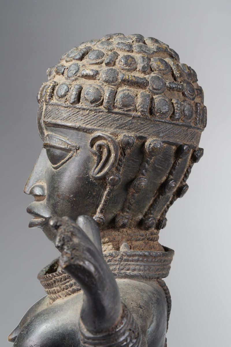 An Okhuo female