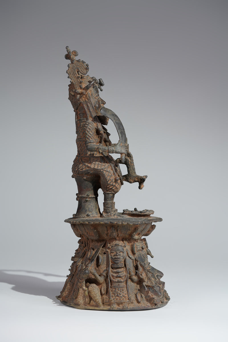 A Figure of the Ọba