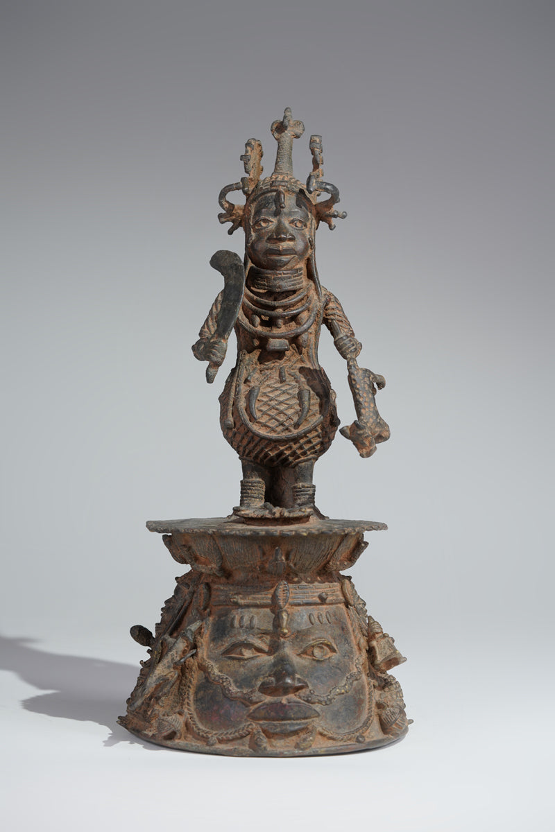A Figure of the Ọba