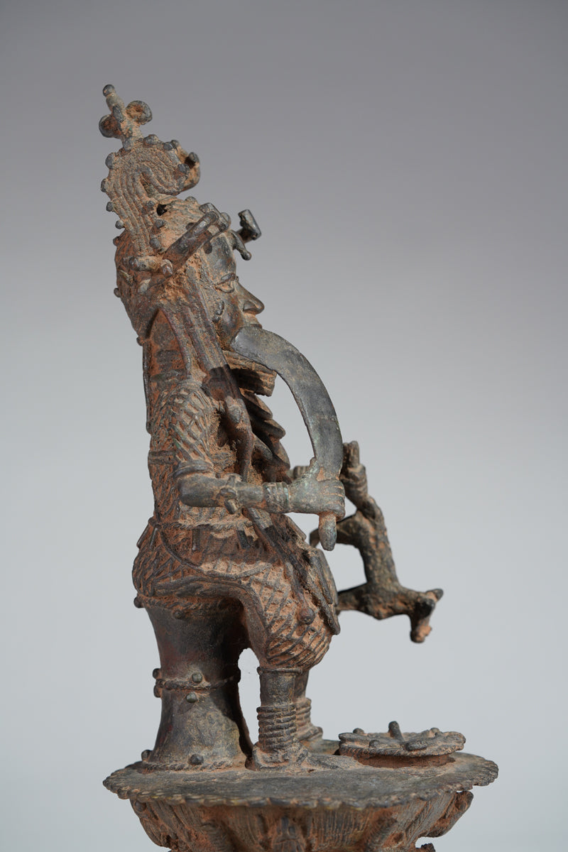 A Figure of the Ọba