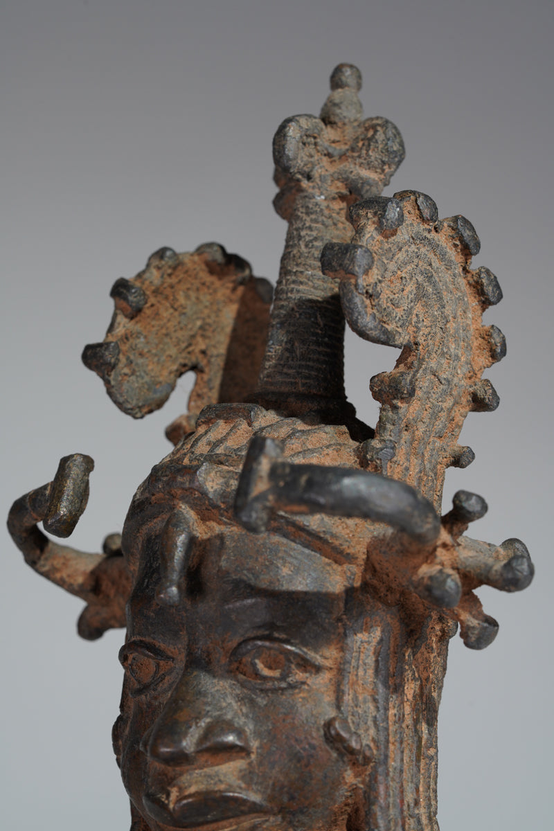 A Figure of the Ọba