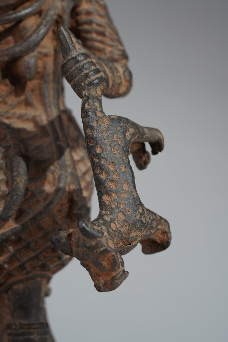 A Figure of the Ọba