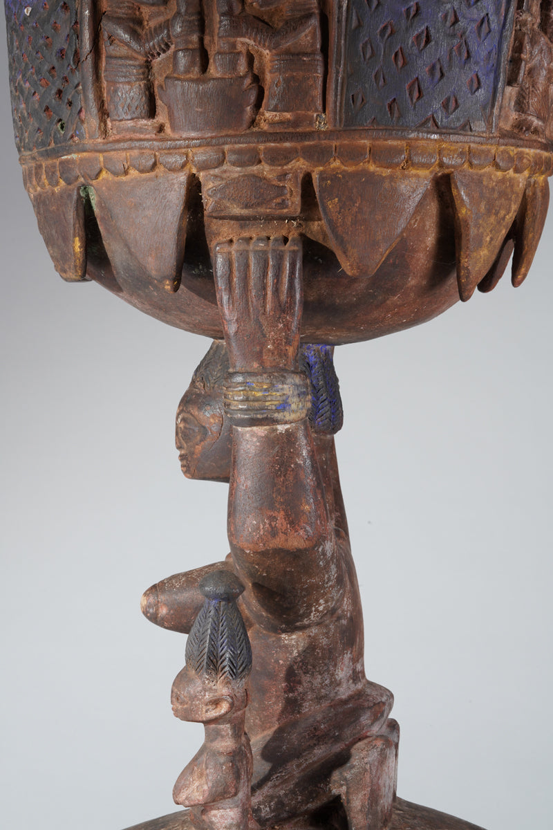 A Yoruba bowlkeeper